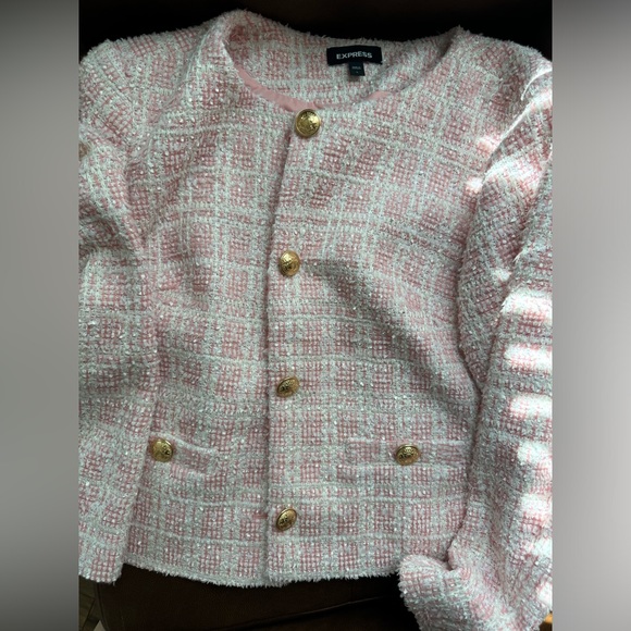 Blazer - Picture 2 of 2